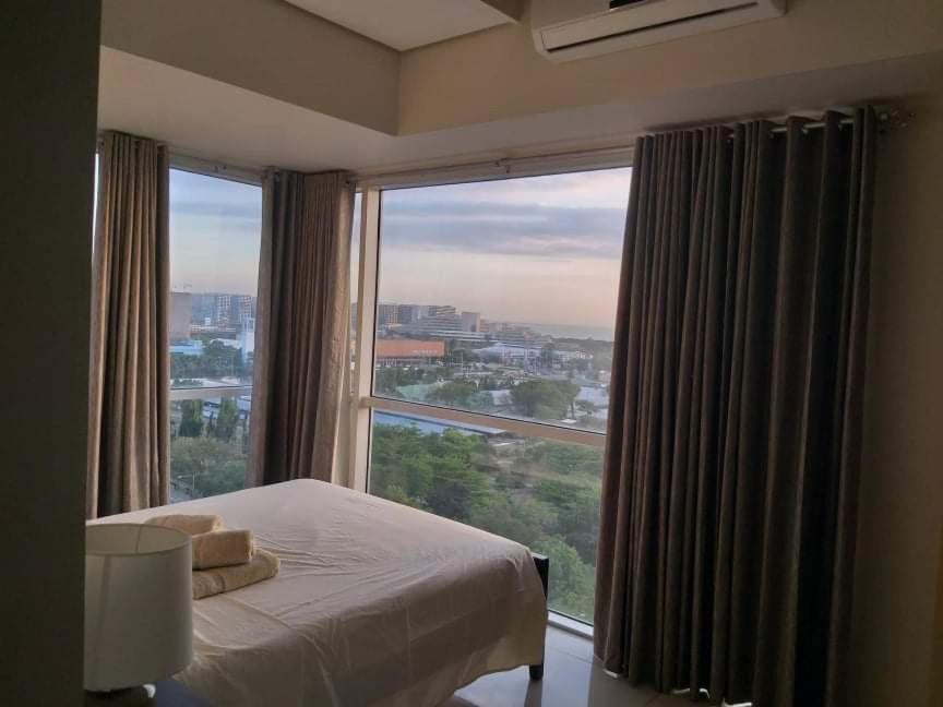 De Luxe, Standard And Studio Suites -The Breeze Residences-Close To Airport,Mall Of Asia, Us Embassy Manila Ngoại thất bức ảnh