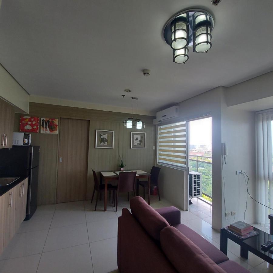 De Luxe, Standard And Studio Suites -The Breeze Residences-Close To Airport,Mall Of Asia, Us Embassy Manila Ngoại thất bức ảnh
