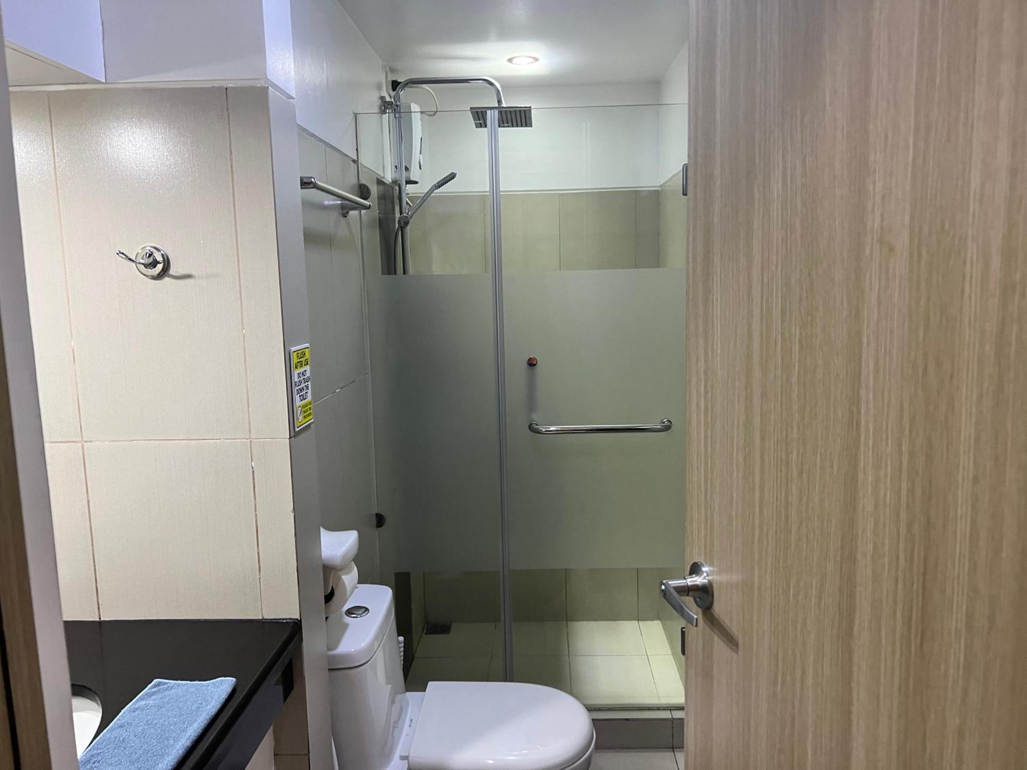 De Luxe, Standard And Studio Suites -The Breeze Residences-Close To Airport,Mall Of Asia, Us Embassy Manila Ngoại thất bức ảnh